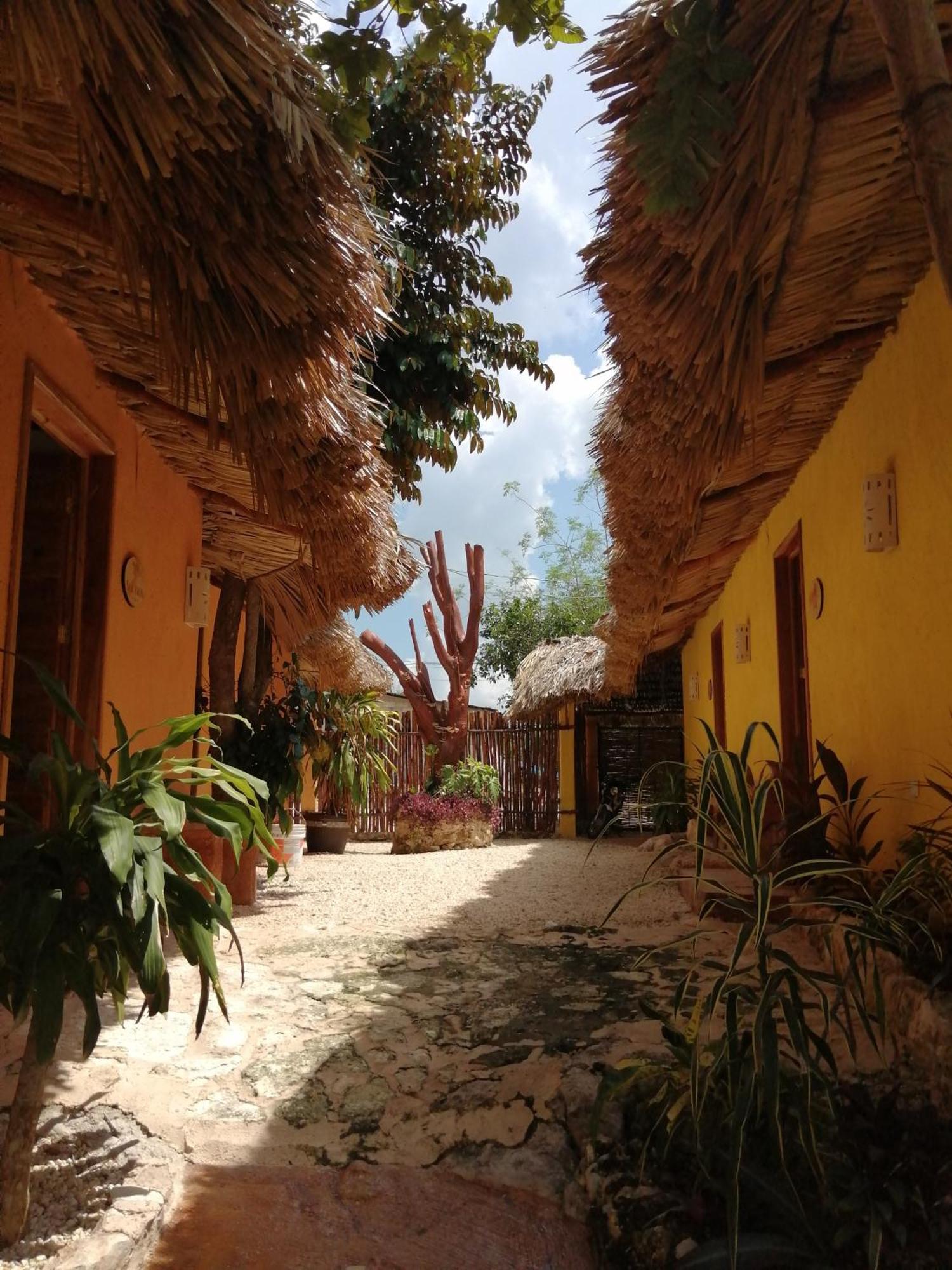 Suites De Piedra Y Colores En Chichen Itza Piste ภายนอก รูปภาพ