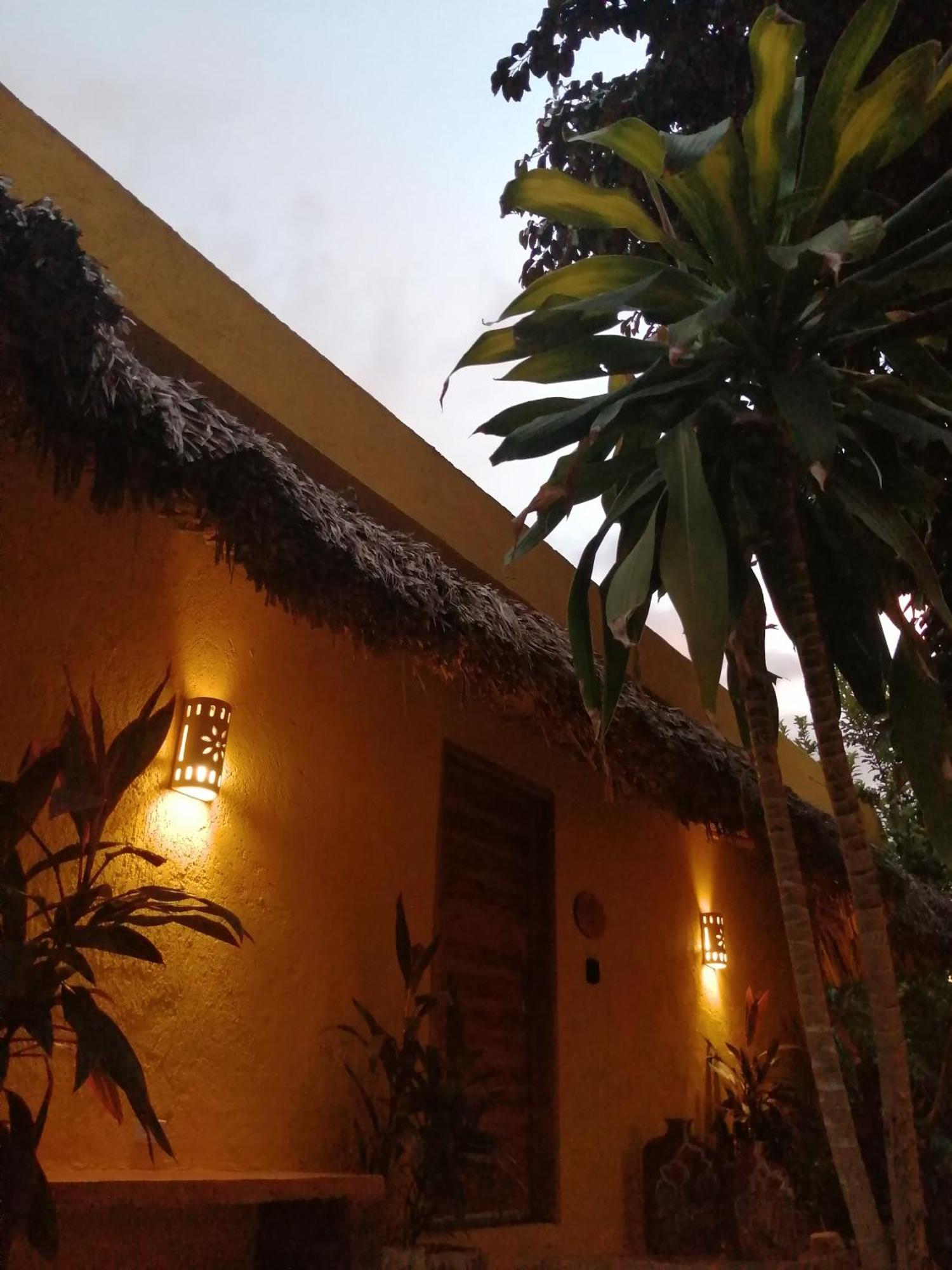 Suites De Piedra Y Colores En Chichen Itza Piste ภายนอก รูปภาพ