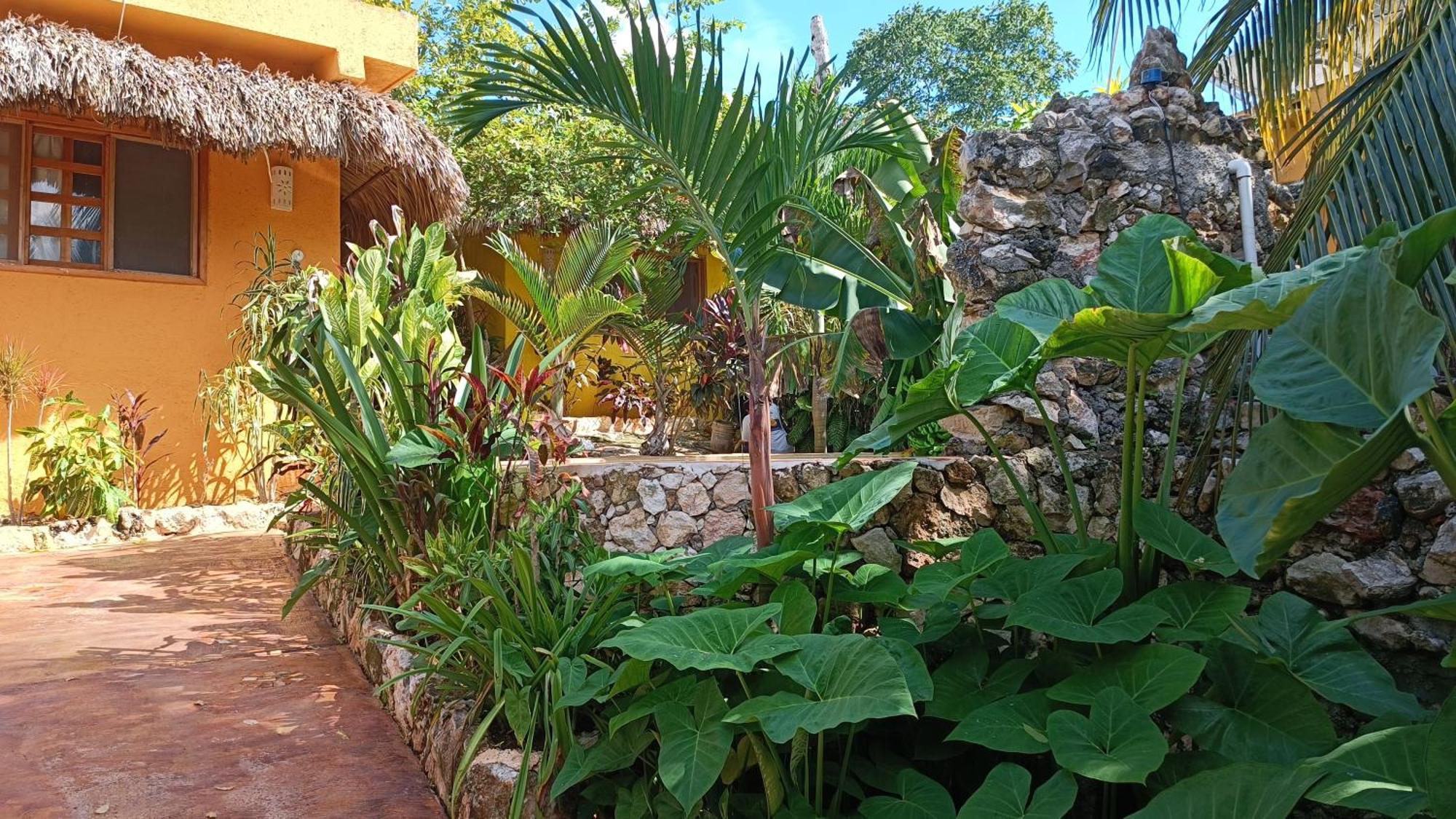 Suites De Piedra Y Colores En Chichen Itza Piste ภายนอก รูปภาพ