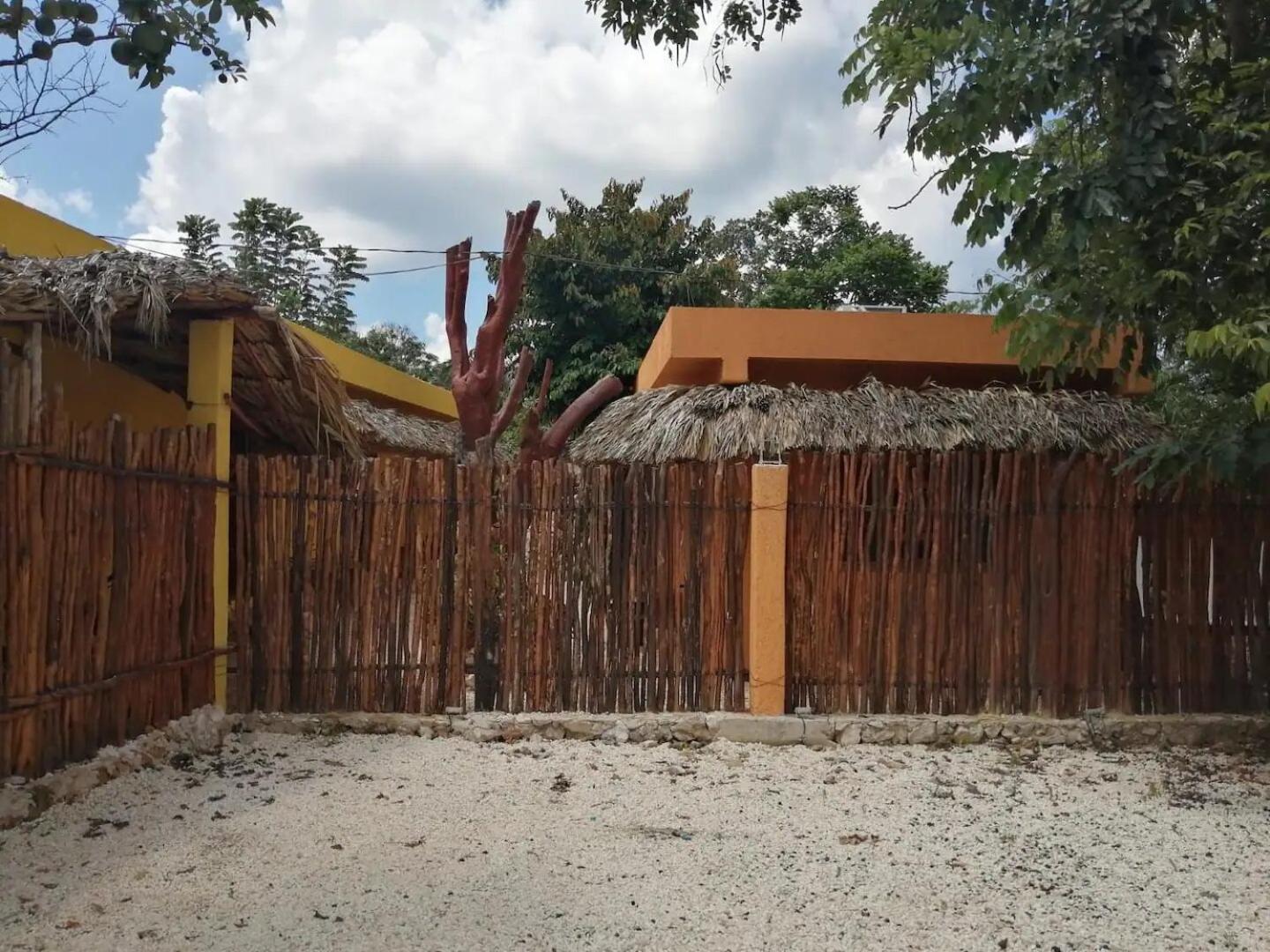 Suites De Piedra Y Colores En Chichen Itza Piste ภายนอก รูปภาพ